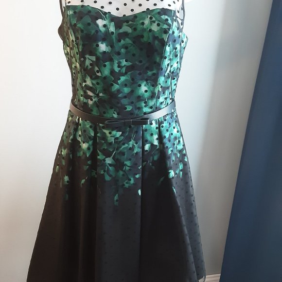 LESLIE FAY Special Occasion  Dress - Picture 15 of 16